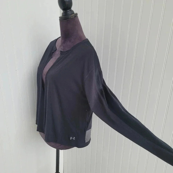 Under Armour Loose Heatgear Black Long Sleeve V Raw CutNeck Active TShirt Top XL - Picture 6 of 8